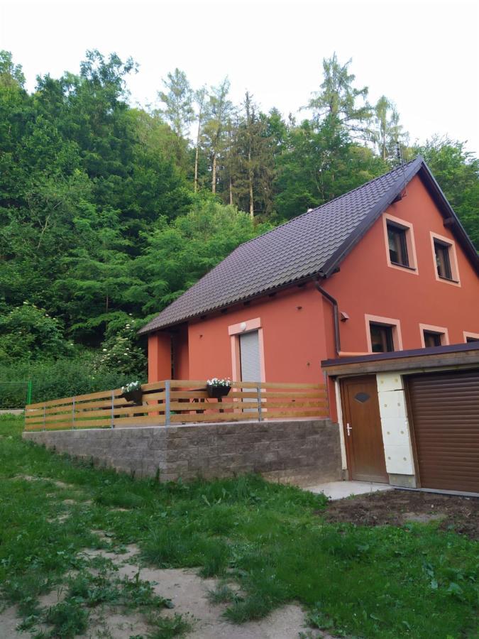 Chata na řece Sázavě Samopse Exteriér fotografie